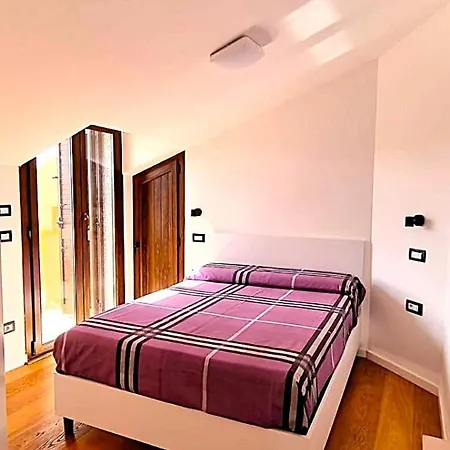 Attico Mansardato Con Terrazza Vista Mare *